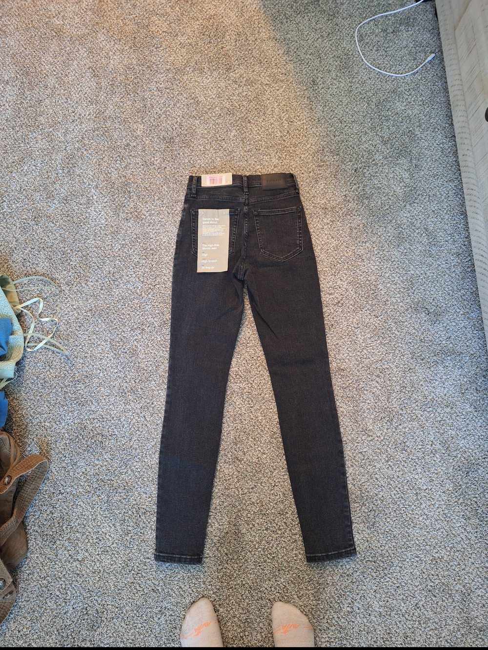 Everlane High-Rise Skinny Jean in Washed Black - Picture 3 of 4